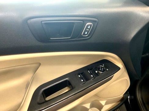 Used 2021 Ford EcoSport S image 25