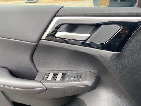 New 2026 Mitsubishi Outlander LE FWD image 22