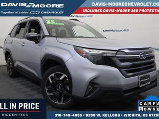 Used 2025 Subaru Forester Premium AWD/4WD video 1