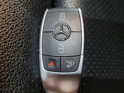 Used 2020 Mercedes-Benz C 300 4MATIC Sedan image 32