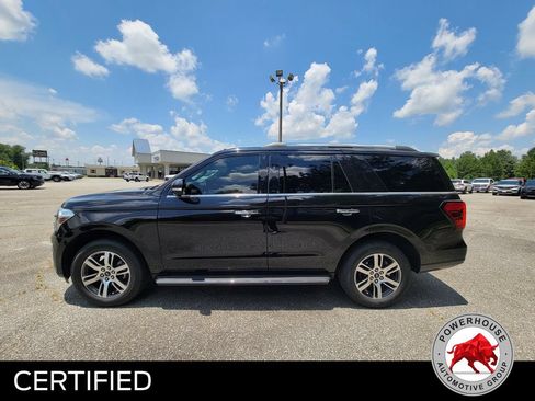 Used 2022 Ford Expedition Limited AWD/4WD image 2