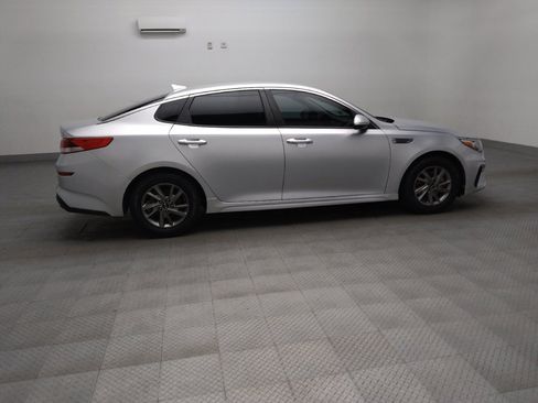 Used 2019 Kia Optima LX FWD image 10