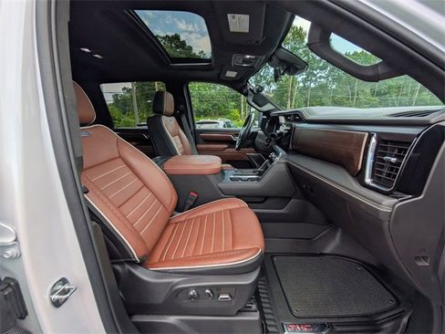 Used 2024 GMC Sierra 3500 Denali Ultimate image 36