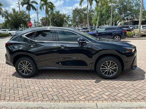 Used 2025 Lexus NX 250 FWD w/ Accessory Package (Z1) image 2