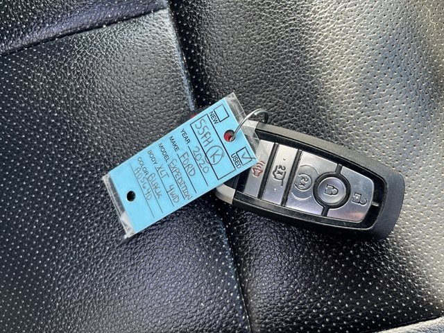 Used 2020 Ford Expedition XLT w/ Equipment Group 202A AWD/4WD image 44