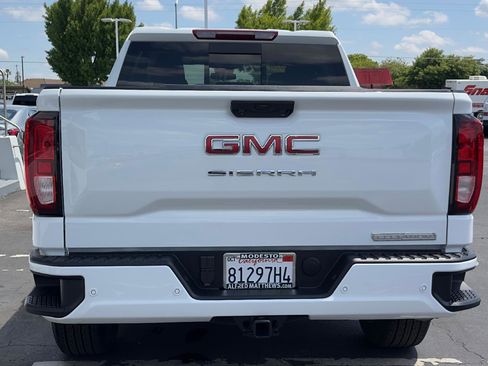 Used 2026 GMC Sierra 1500 Elevation w/ Elevation Premium Package AWD/4WD image 6