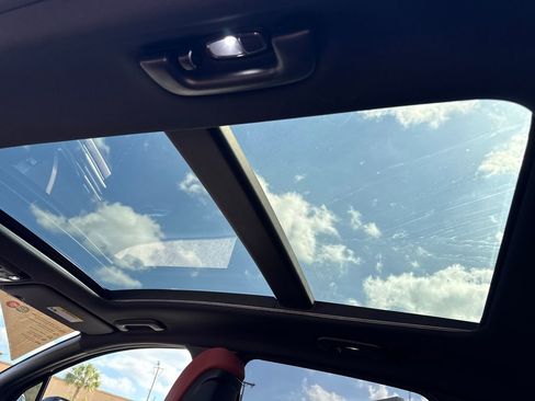 Used 2023 Kia Sportage SX image 8