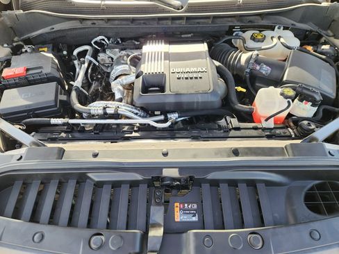 Used 2022 Chevrolet Silverado 1500 LT Trail Boss w/ LT Trail Boss Premium Package image 31