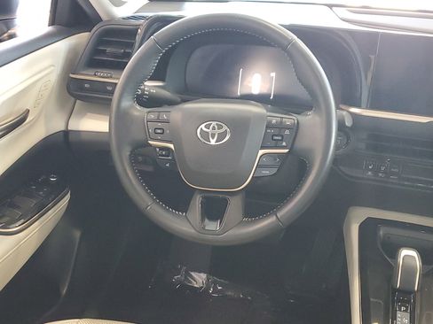 Certified 2024 Toyota Crown AWD/4WD image 15