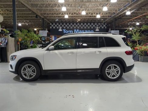 Certified 2021 Mercedes-Benz GLB 250 4MATIC image 11