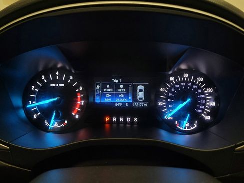 Used 2015 Ford Fusion SE FWD image 23