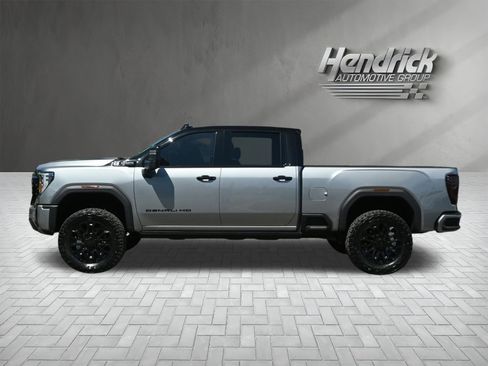 Used 2026 GMC Sierra 2500 Denali Ultimate w/ Max Trailering Package AWD/4WD image 7