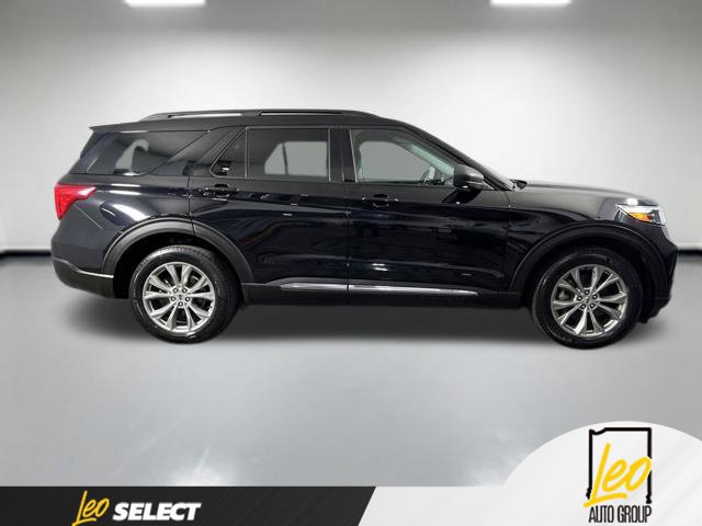 Used 2023 Ford Explorer XLT w/ Equipment Group 202A AWD/4WD image 5