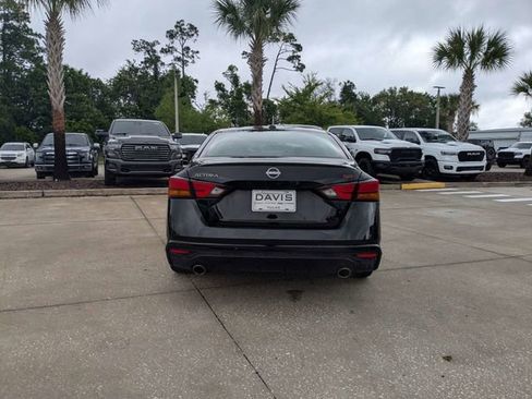 Used 2024 Nissan Altima 2.5 SR FWD image 4