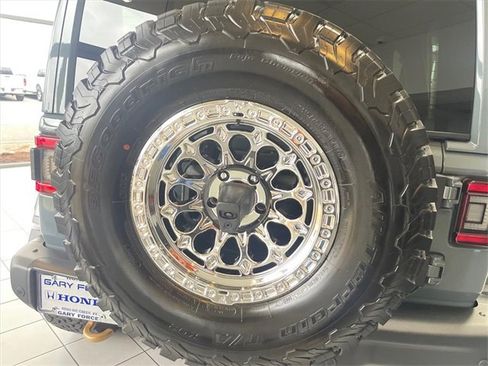 Used 2024 Jeep Wrangler Unlimited Rubicon 392 image 24