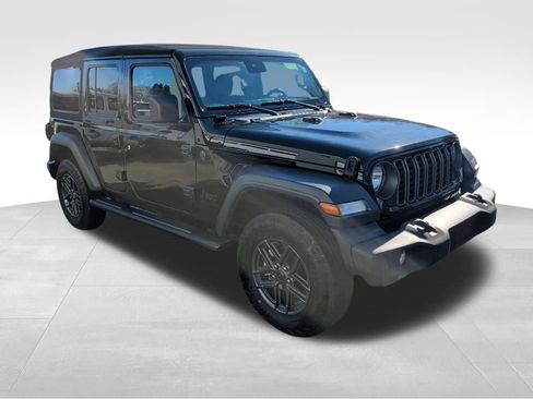 Used 2024 Jeep Wrangler Sport S image 7