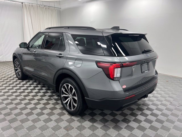 Used 2026 Ford Explorer ST-Line AWD/4WD image 4
