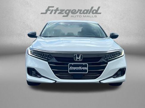 Used 2022 Honda Accord Sport image 6