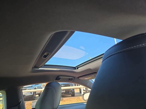 Used 2016 Lexus RC 350 AWD image 19