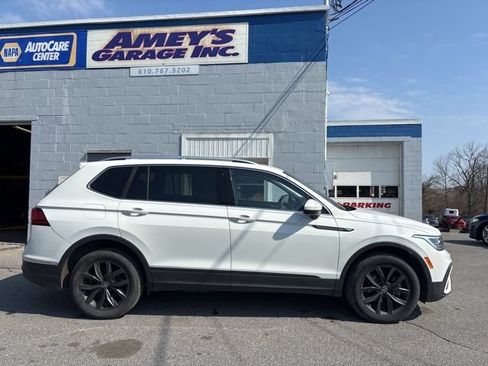 Used 2022 Volkswagen Tiguan SE AWD/4WD image 7