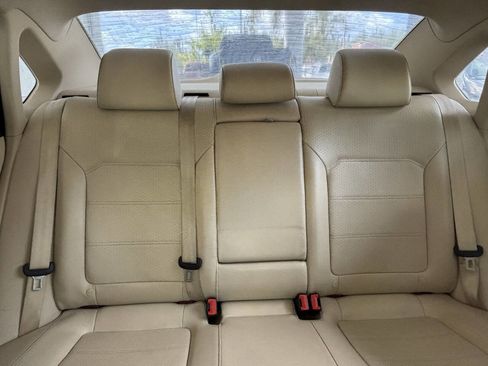 Used 2015 Volkswagen Passat 1.8T Limited Edition image 25