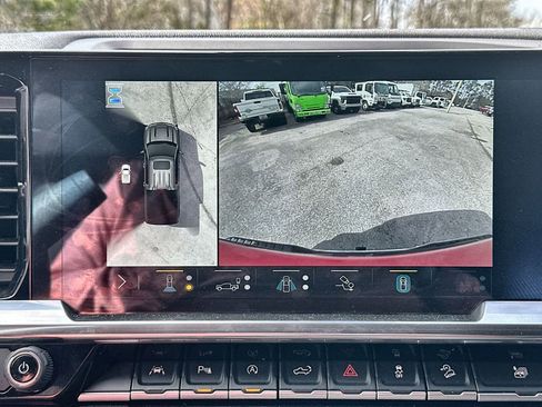 Certified 2023 Chevrolet Silverado 1500 LT w/ Z71 Off-Road Package image 15