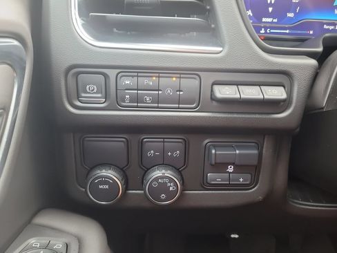 Used 2024 Chevrolet Tahoe High Country w/ Premium Package RWD image 34