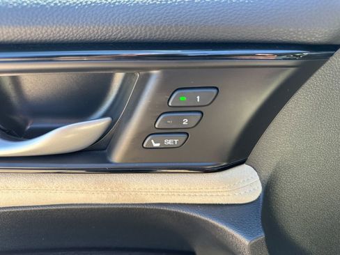 Used 2018 Honda Clarity Touring image 18