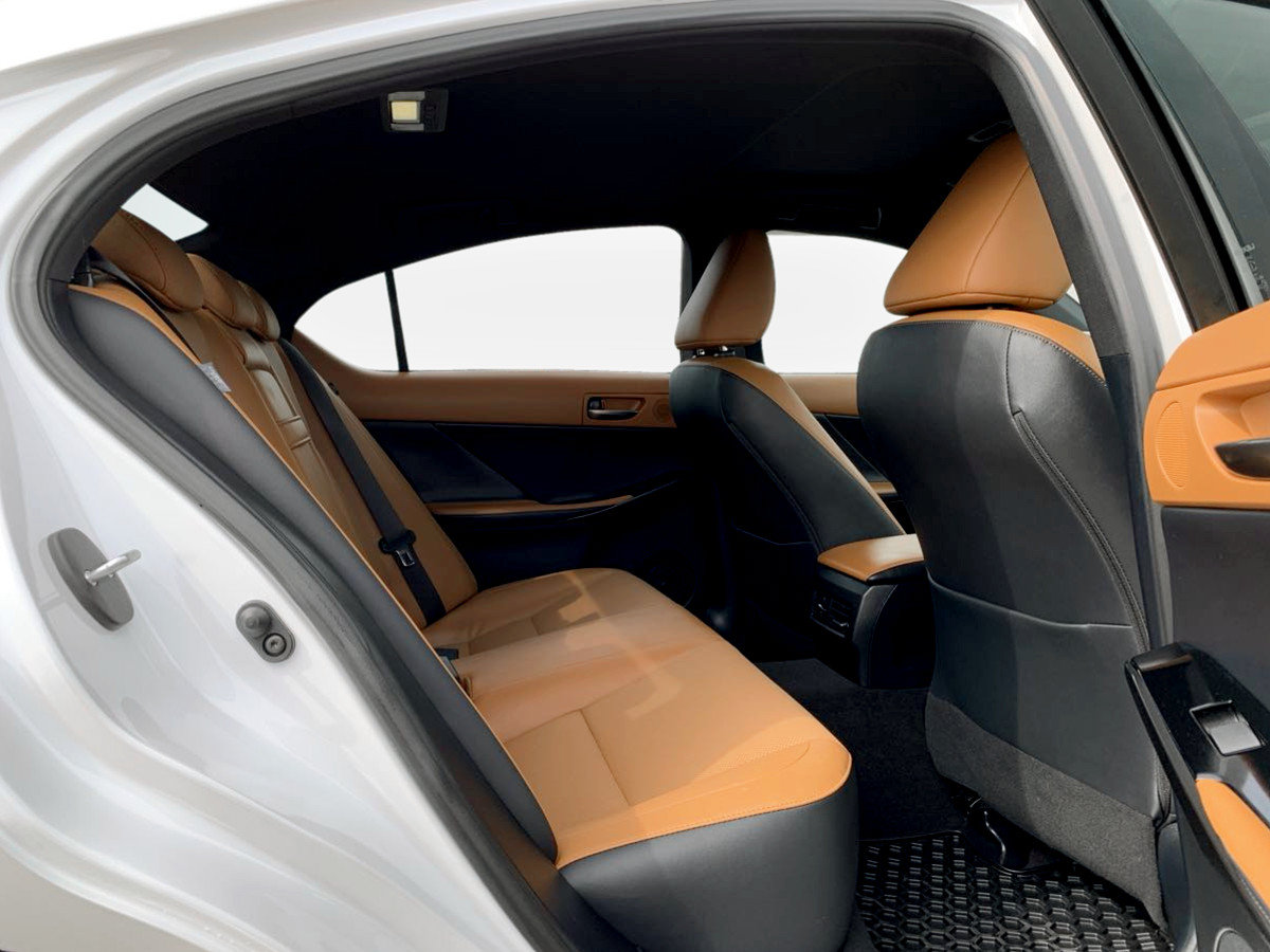 Used 2021 Lexus IS 300 AWD image 17