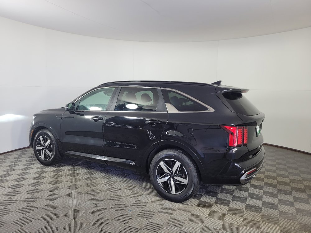 Used 2021 Kia Sorento S FWD image 3