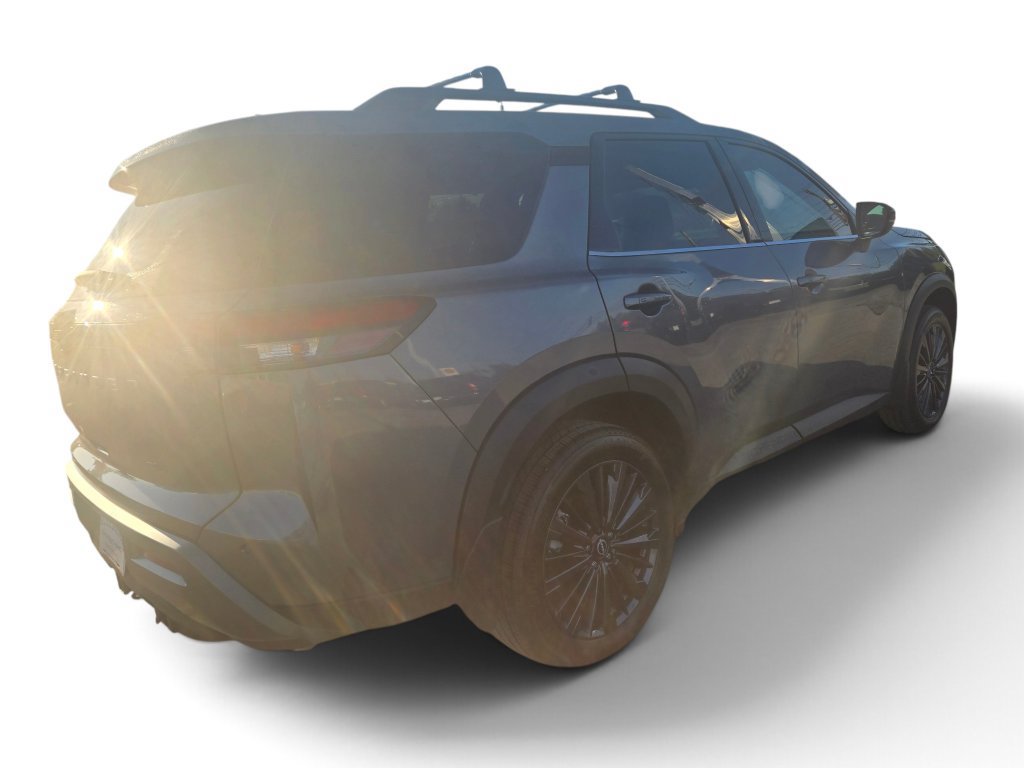 Used 2026 Nissan Pathfinder SL w/ SL Premium Package FWD image 4