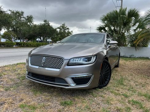 Used 2018 Lincoln MKZ Reserve w/ Technology Package FWD image 1