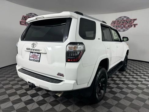 Used 2019 Toyota 4Runner SR5 Premium image 7