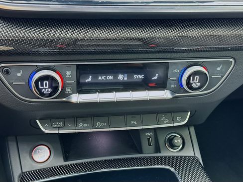 Used 2023 Audi SQ5 Premium w/ Convenience Package image 12