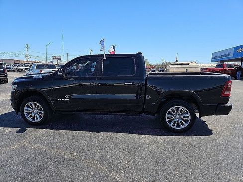 Used 2023 GMC Yukon AT4 w/ LPO, Floor Liner Package AWD/4WD image 3