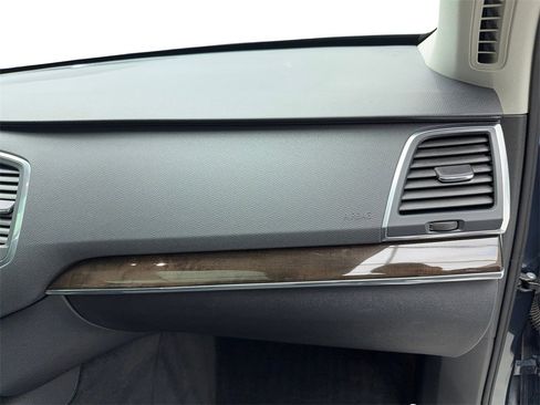 Used 2018 Volvo XC90 T5 Momentum w/ Convenience Package image 44