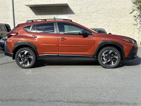 New 2025 Subaru Crosstrek 2.5i Limited w/ Popular Package #3A image 2