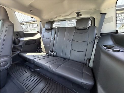 Used 2017 Cadillac Escalade Premium Luxury AWD/4WD image 23