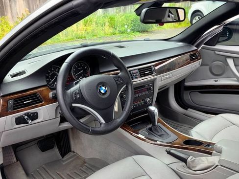 Used 2009 BMW 328i Convertible RWD image 15
