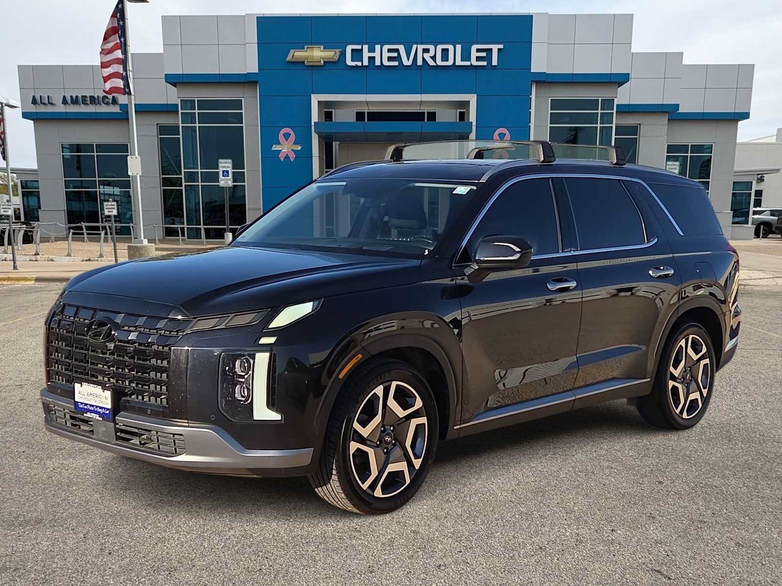 Used 2023 Hyundai Palisade Limited FWD image 1