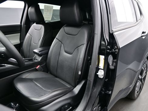 Used 2023 Jeep Compass Limited AWD/4WD image 11