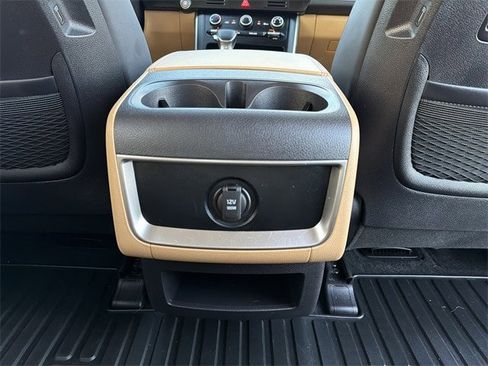 Used 2024 Kia Carnival LX image 21