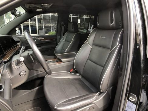 Certified 2021 Cadillac Escalade Premium Luxury image 19