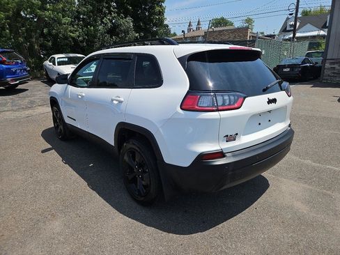 Used 2023 Jeep Cherokee Altitude Lux w/ Lux Elite Package AWD/4WD image 5