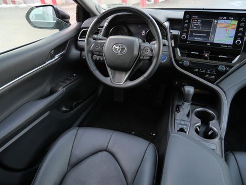 Certified 2021 Toyota Camry XSE image 10