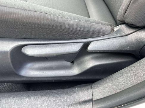 Used 2024 Toyota Corolla LE FWD image 17
