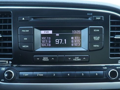 Used 2017 Hyundai Elantra SE image 47