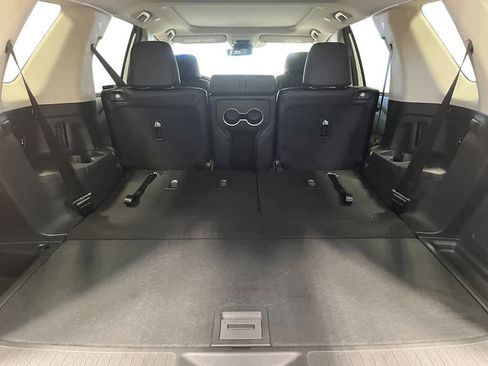 New 2025 Honda Pilot Touring image 24