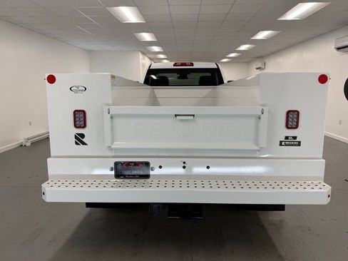 New 2026 GMC Sierra 3500 Pro w/ Convenience Package image 7