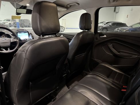 Used 2018 Ford Escape Titanium image 34